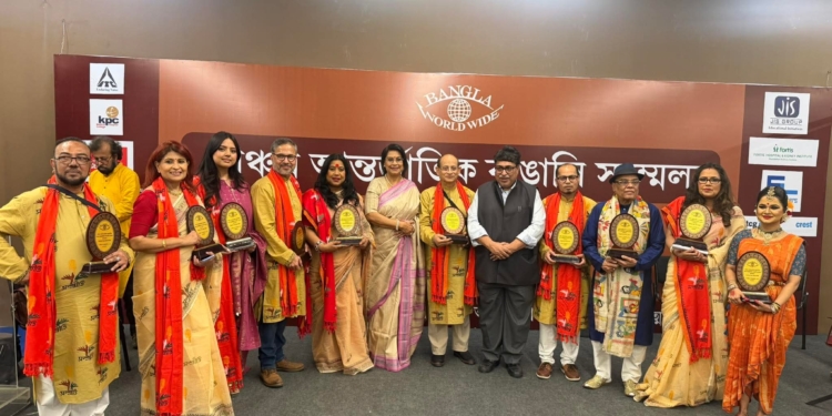 কলকাতায় প্রশংসিত  সম্প্রীতি কনসার্ট  ইউকে ‘র  পরিবেশনা