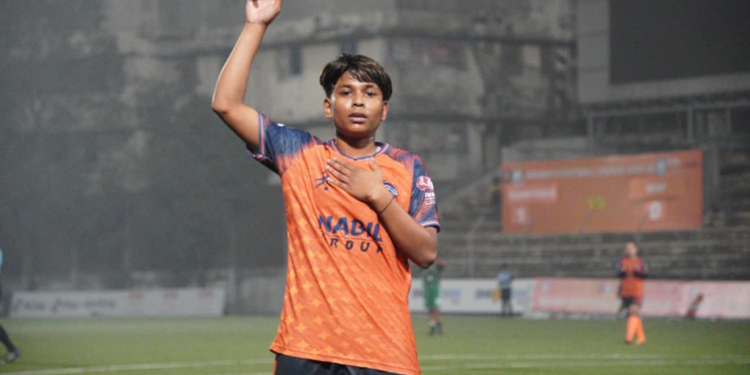 সাফ অ–১৯ নারী চ্যাম্পিয়নশিপ সর্বোচ্চ গোলদাতা ও টুর্নামেন্ট সেরার জোড়া পুরস্কারে উচ্ছ্বসিত আলপি