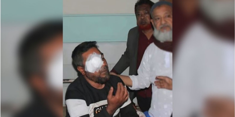 বিএনপি নেতার বাড়িতে হামলা; ছেলের চোখ উপড়ে ফেলার খবরে মায়ের মৃত্যু