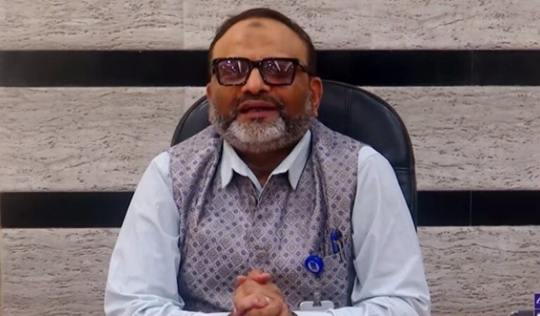 নির্বাচনের আগেই পদত্যাগ করলেন ঢাকা বিশ্ববিদ্যালয়ের ভিসি