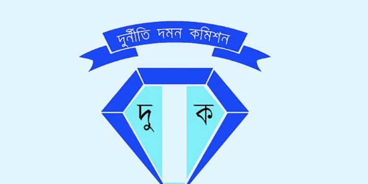 সাংবাদিক শ্যামল দত্ত ও তাঁর ঘনিষ্ঠদের ১৮টি ব্যাংক হিসাব অবরুদ্ধের আদেশ