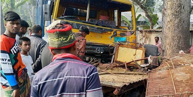 দেশের বিভিন্ন স্থানে পৃথক সড়ক দুর্ঘটনায় নিহত ৬