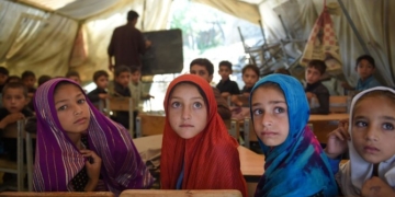 সাক্ষরতার হারে দক্ষিণ এশিয়ায় সর্বনিম্নে পাকিস্তান