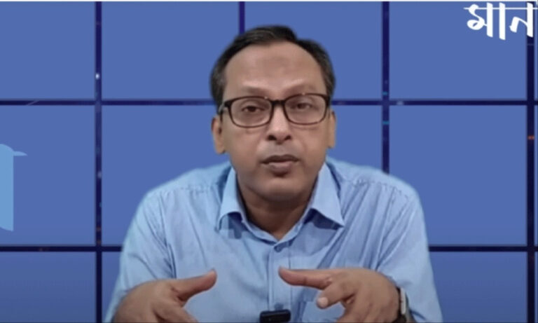 ড. ইউনূসকে দেশের ইতিহাসে ‘প্রধানতম শত্রু ও বিশ্বাসঘাতক’ আখ্যা; পাঠ্যপুস্তকে অন্তর্ভুক্ত করার দাবি