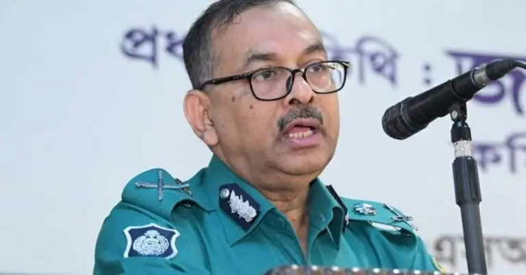 ডিএমপি কমিশনারের পদ থেকে অব্যাহতি নিলেন সাজ্জাত আলী