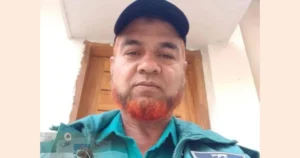 আটক অটোরিকশা থেকে ধাক্কা দিয়ে ফেলে দেয়া ট্রাফিক পুলিশের মৃত্যু