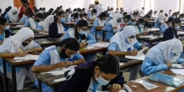 দিনাজপুরে ভুল প্রশ্নপত্রে এসএসসি পরীক্ষা