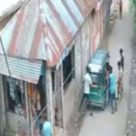 নোয়াখালীতে প্রকাশ্যে যুবককে গুলি