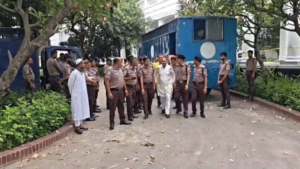 জুলাই গণঅভ্যুত্থান: মানবতাবিরোধী অপরাধের মামলায় হাসানুল হক ইনুর ৩০ বছরের কারাদণ্ড