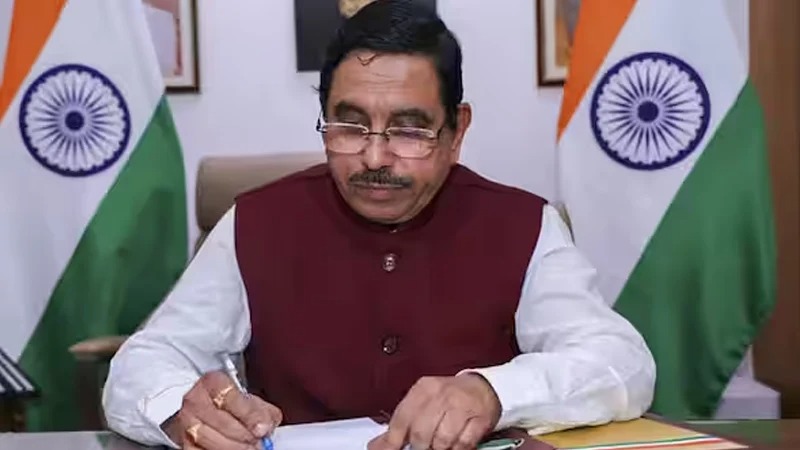 ভারতের নতুন শিক্ষামন্ত্রী প্রহ্লাদ যোশী