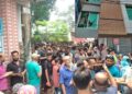 ‘মেয়ের কাণ্ডে’ জামায়াত এমপির বাড়ি ঘেরাও