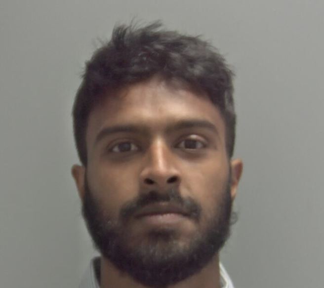 যুক্তরাজ্যে ধর্ষণের দায়ে ব্রিটিশ-বাংলাদেশি মনোয়ার হোসেনের ৭ বছরের কারাদণ্ড