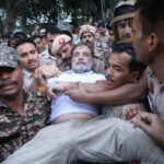 সরকারবিরোধী আন্দোলন থেকে রাহুল-প্রিয়াঙ্কা গান্ধী আটক