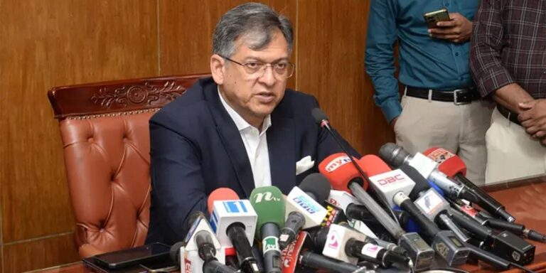 রাষ্ট্রপতির পদত্যাগের গুঞ্জনের কথা স্বীকার করলেন স্বরাষ্ট্রমন্ত্রী