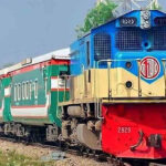 রাজশাহীর সঙ্গে সারা দেশের রেল যোগাযোগ বন্ধ