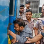 সংবাদ সম্মেলনে প্রশ্ন করার মামলায় ৩ সাংবাদিককে কারাগারে রাখার নির্দেশ