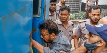 সংবাদ সম্মেলনে প্রশ্ন করার মামলায় ৩ সাংবাদিককে কারাগারে রাখার নির্দেশ