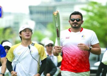 এশিয়ান গেমসের টর্চ রিলেতে শেখ জোয়ান