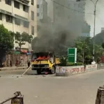 মিরপুরে উচ্ছেদ অভিযানে হাঙ্গামা, ময়লার গাড়িতে আগুন
