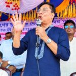 কালই দেশে আসুন, হাতকড়া দিয়ে বরণ করব: বিমানমন্ত্রী