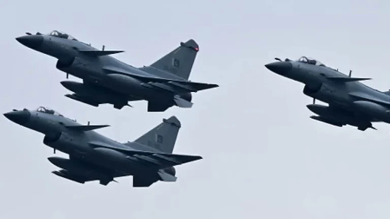 আফগানিস্তানে পাকিস্তানের বিমান হামলায় একই পরিবারের তিনজনের প্রাণহানি