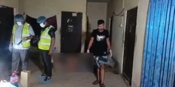 তালাবদ্ধ ঘর থেকে তীব্র দুর্গন্ধ, ভেতরে মিলল নবজাতকসহ ৩ জনের লাশ