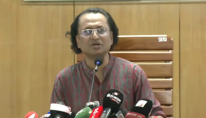 আগের চেয়ে দেশের পরিস্থিতি অনেক ভালো: তথ্য উপদেষ্টা