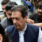 ইমরান খানকে আদালতে সশরীরে হাজির করার নির্দেশ